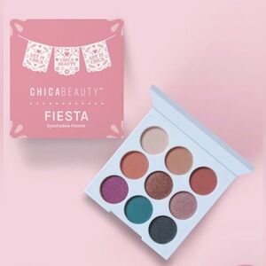CHICABEAUTYUSA
NEW! FIESTA (Mini-9
Eyeshadow Palette)